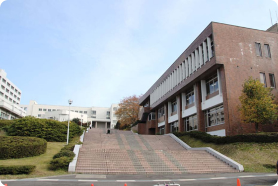 富山大学