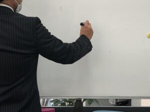 医学部 予備校サイト　おすすめコンテンツ①「講師紹介」