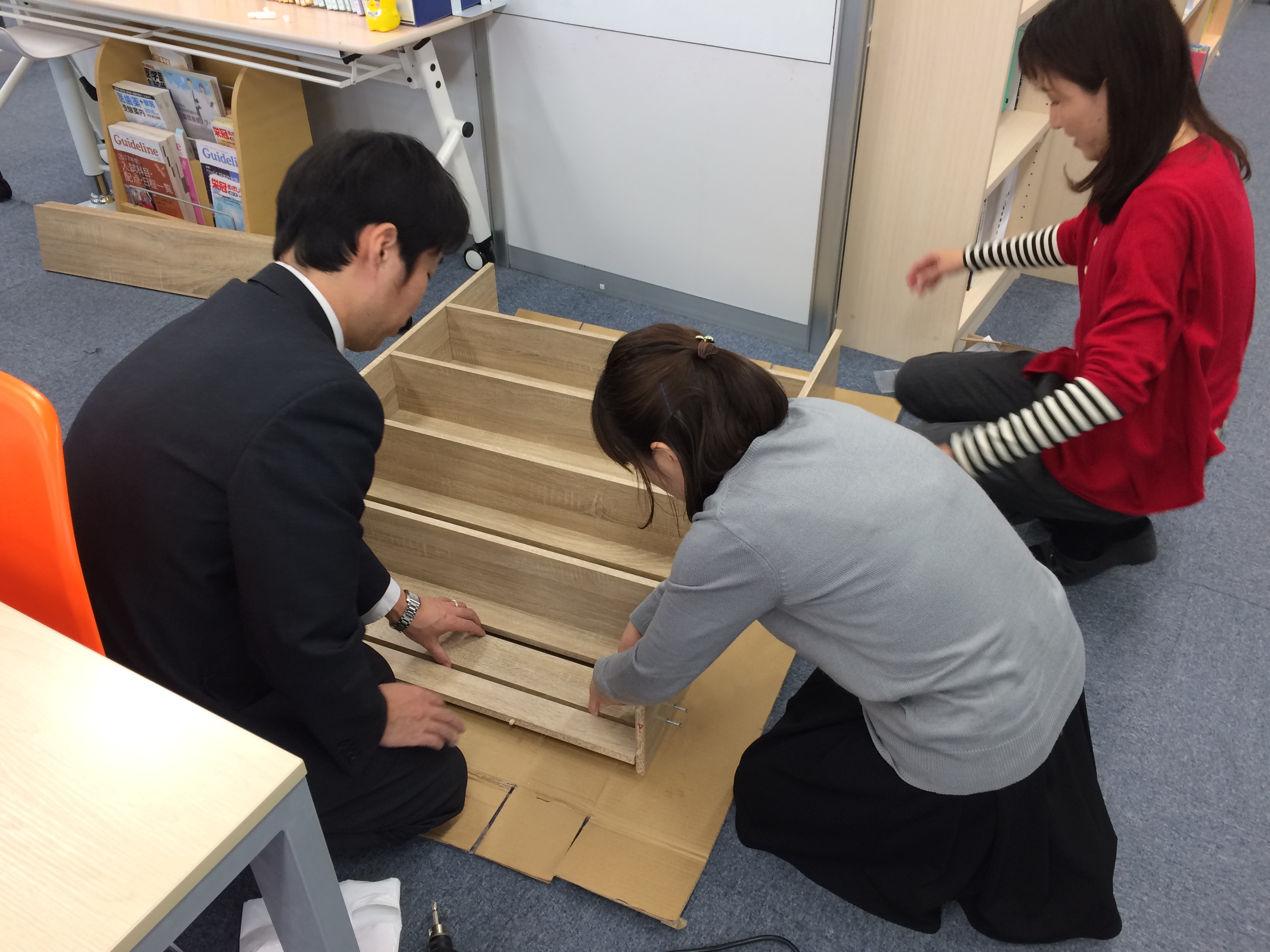 組み立て中