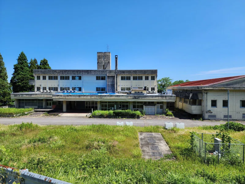 廃校となった能登町の三波小学校